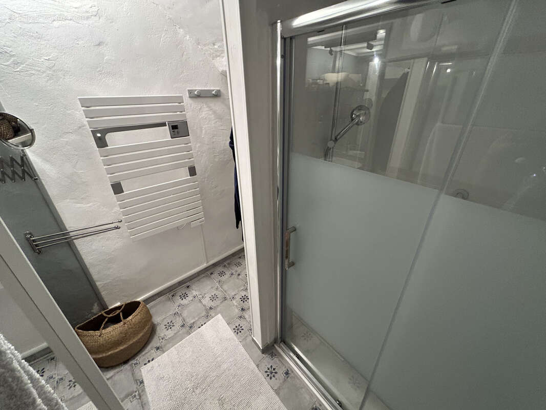 Maison à SAINT-QUENTIN-LA-POTERIE