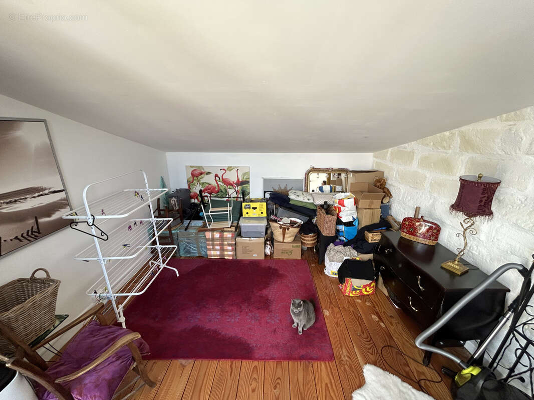 Maison à SAINT-QUENTIN-LA-POTERIE