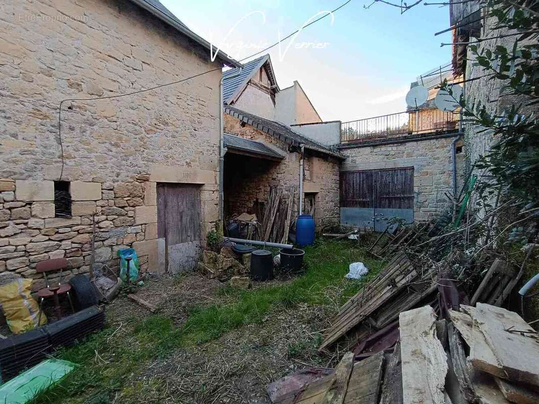 Maison à PERPEZAC-LE-BLANC