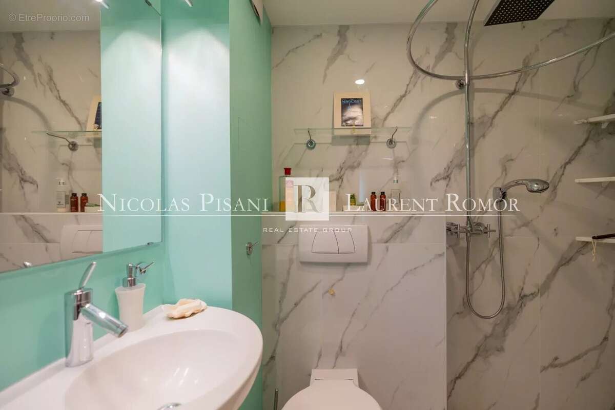 Appartement à ROQUEBRUNE-CAP-MARTIN