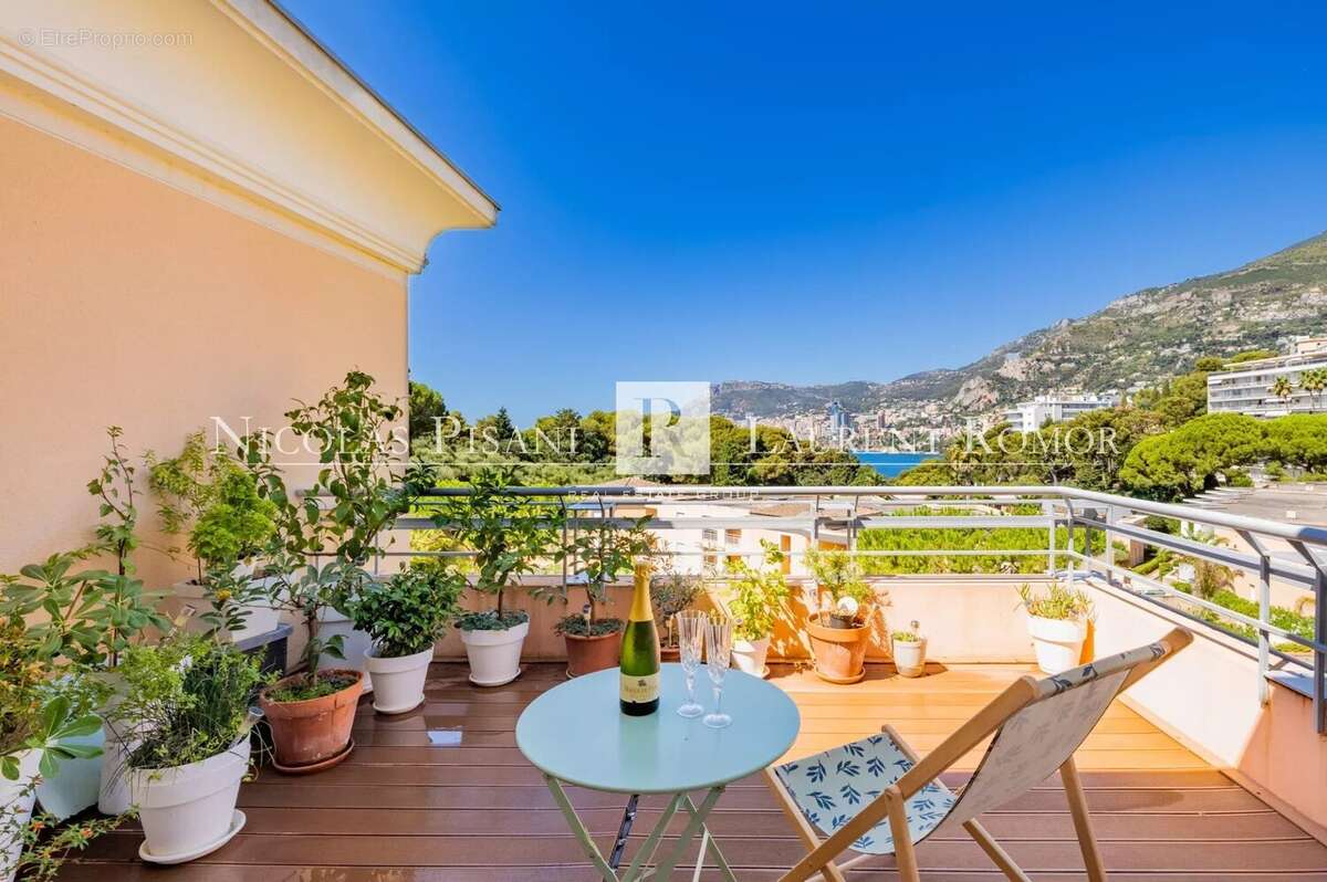 Appartement à ROQUEBRUNE-CAP-MARTIN