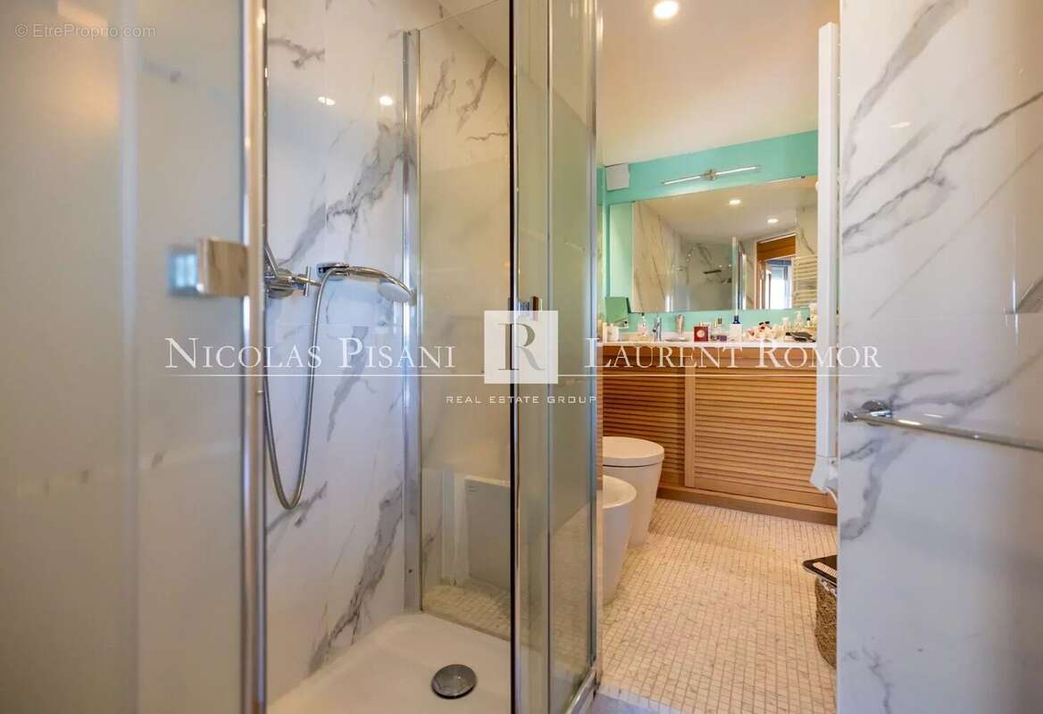 Appartement à ROQUEBRUNE-CAP-MARTIN