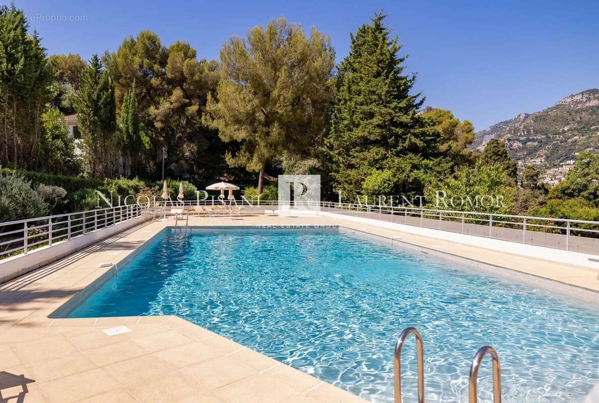 Appartement à ROQUEBRUNE-CAP-MARTIN