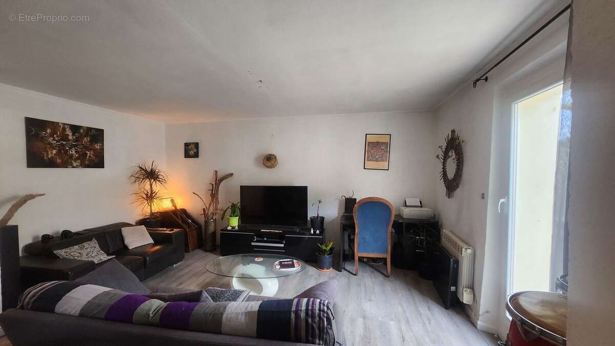 Auriol - maison jumelée T3  de 70m² - vente urgente - cause - Maison à AURIOL