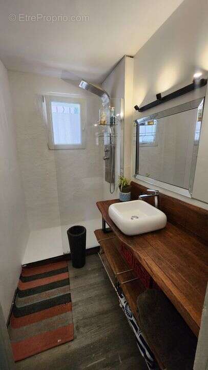 Auriol - maison jumelée T3  de 70m² - vente urgente - cause - Maison à AURIOL