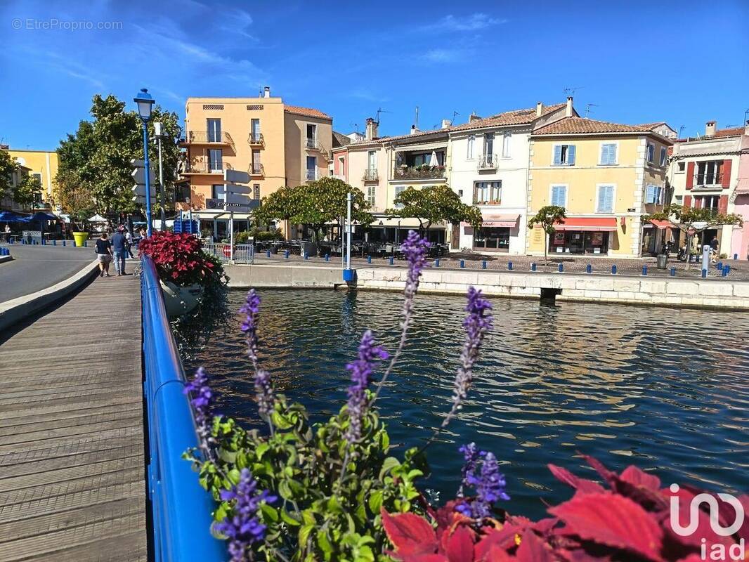 Photo 1 - Commerce à MARTIGUES
