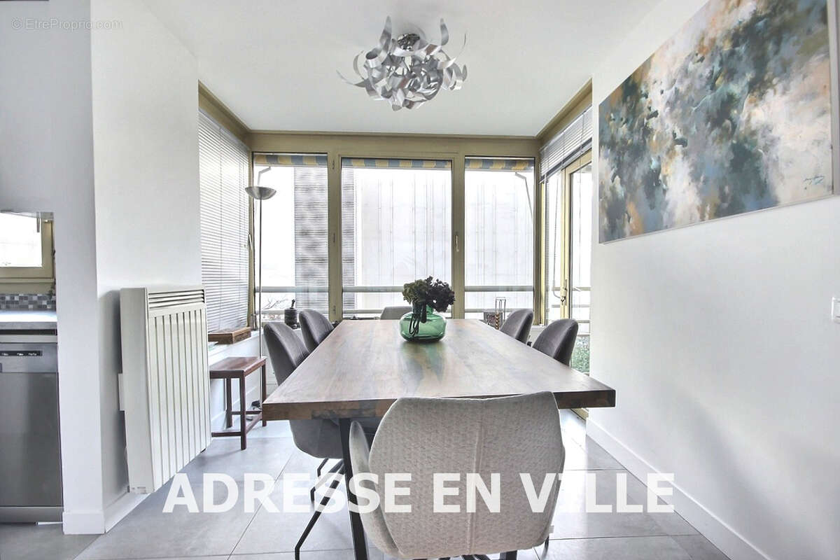Appartement à LEVALLOIS-PERRET