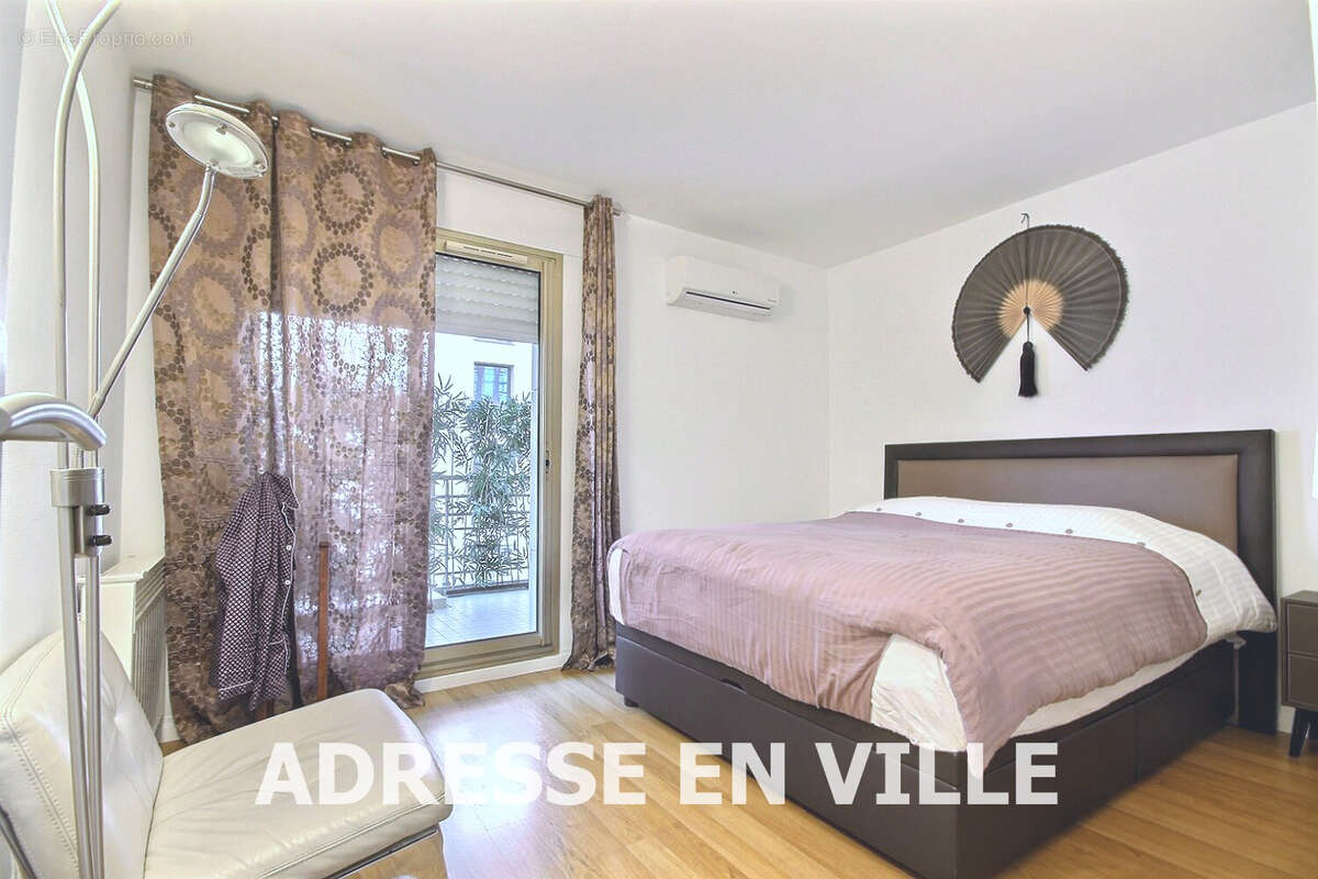 Appartement à LEVALLOIS-PERRET