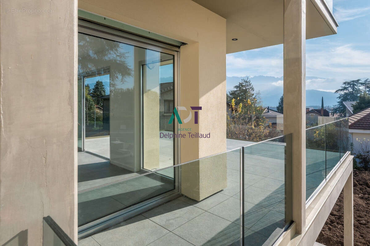 Appartement à CORENC