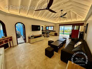 Maison à CAPESTERRE-BELLE-EAU