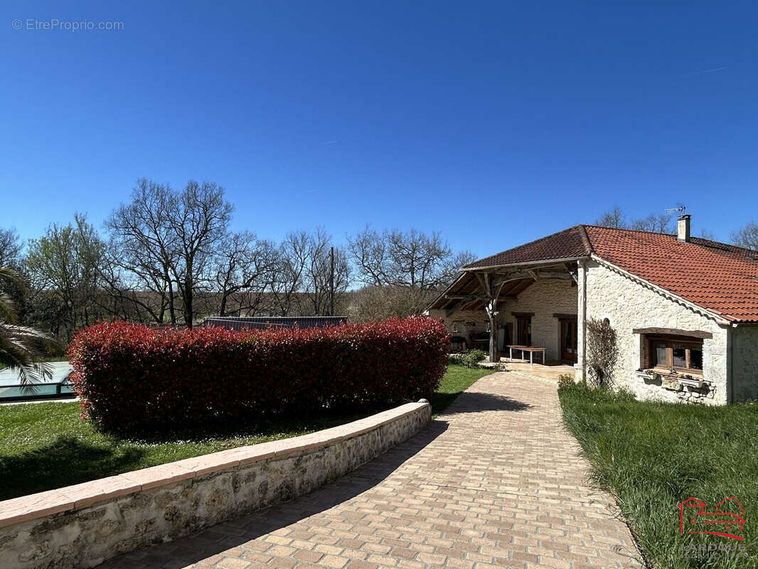 Maison à HAUTEFAGE-LA-TOUR