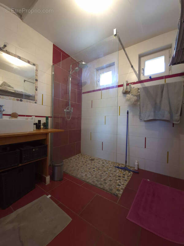 Maison à BEAUMONT-MONTEUX