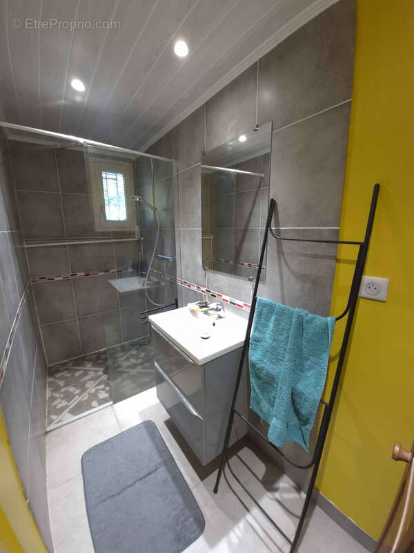 Maison à BEAUMONT-MONTEUX