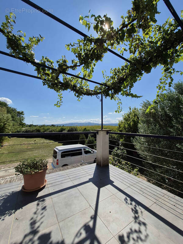 Maison à BEAUMONT-MONTEUX