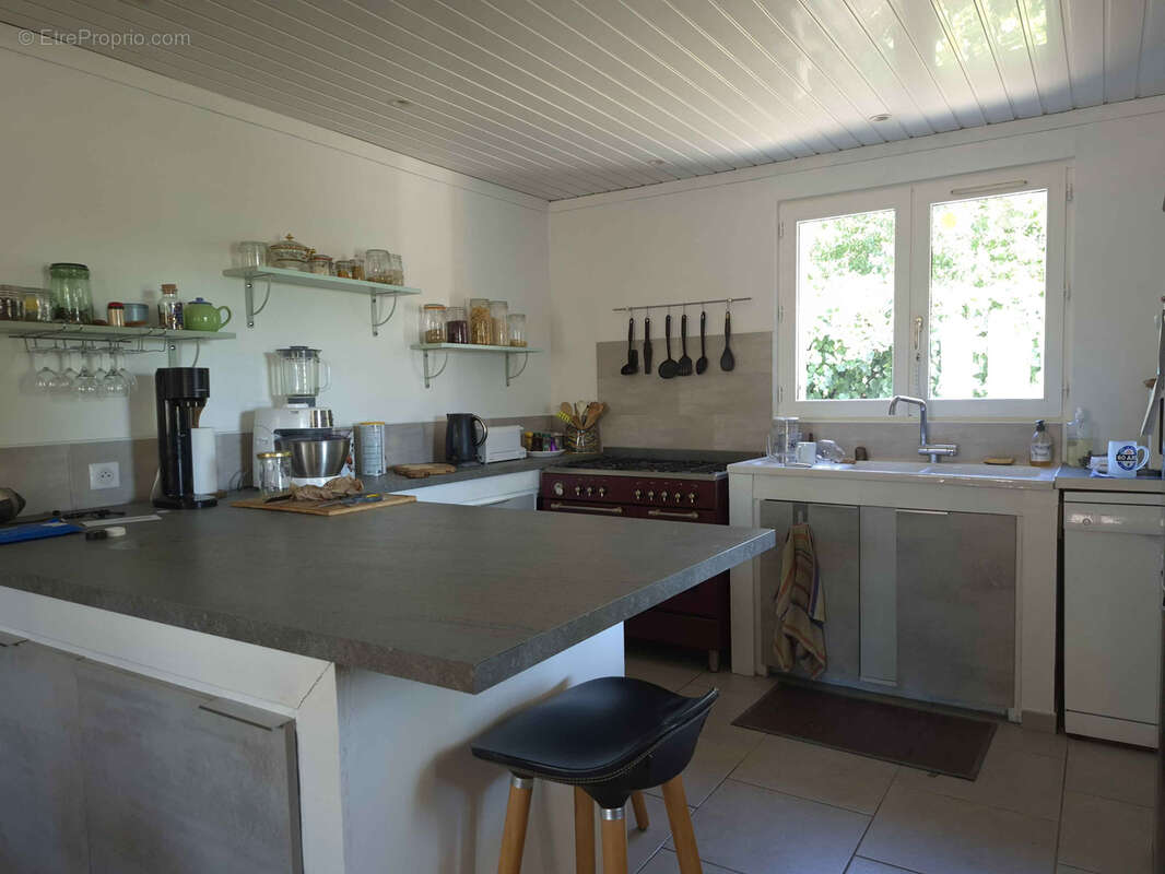 Maison à BEAUMONT-MONTEUX