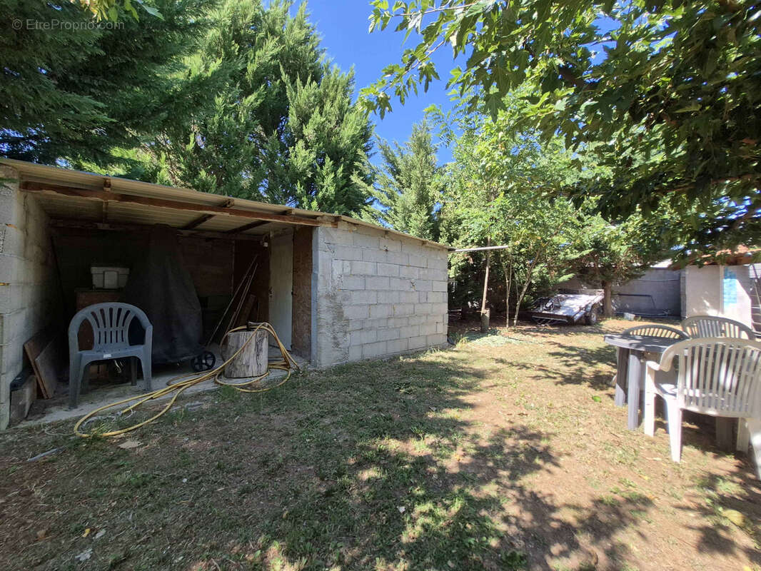 Maison à BEAUMONT-MONTEUX