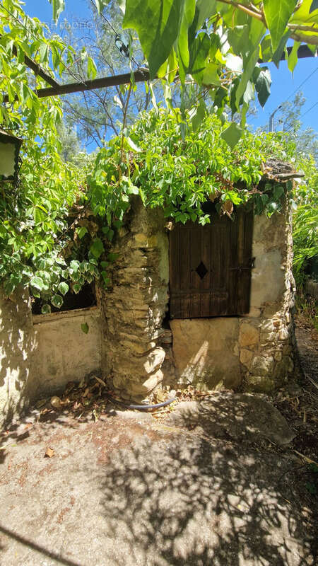 Maison à SAINT-CYR-SUR-MER