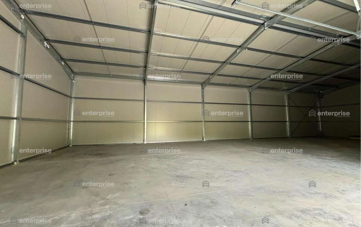 Commerce à FLIXECOURT