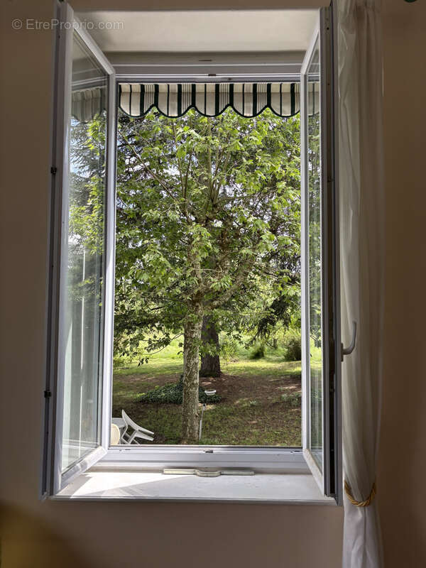 Maison à CHARBONNIERES-LES-BAINS