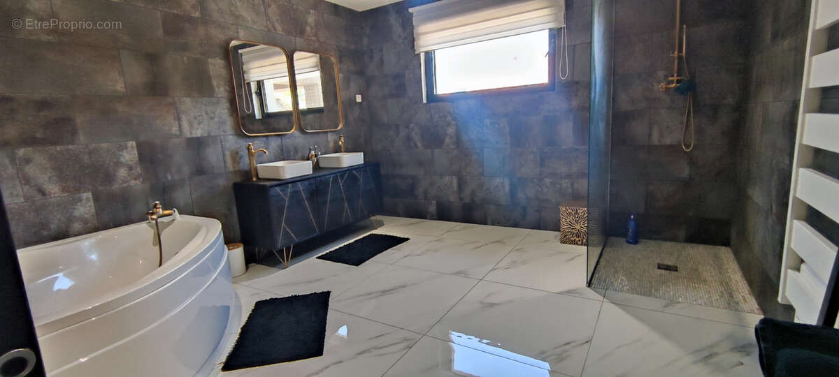 Maison à HENIN-BEAUMONT