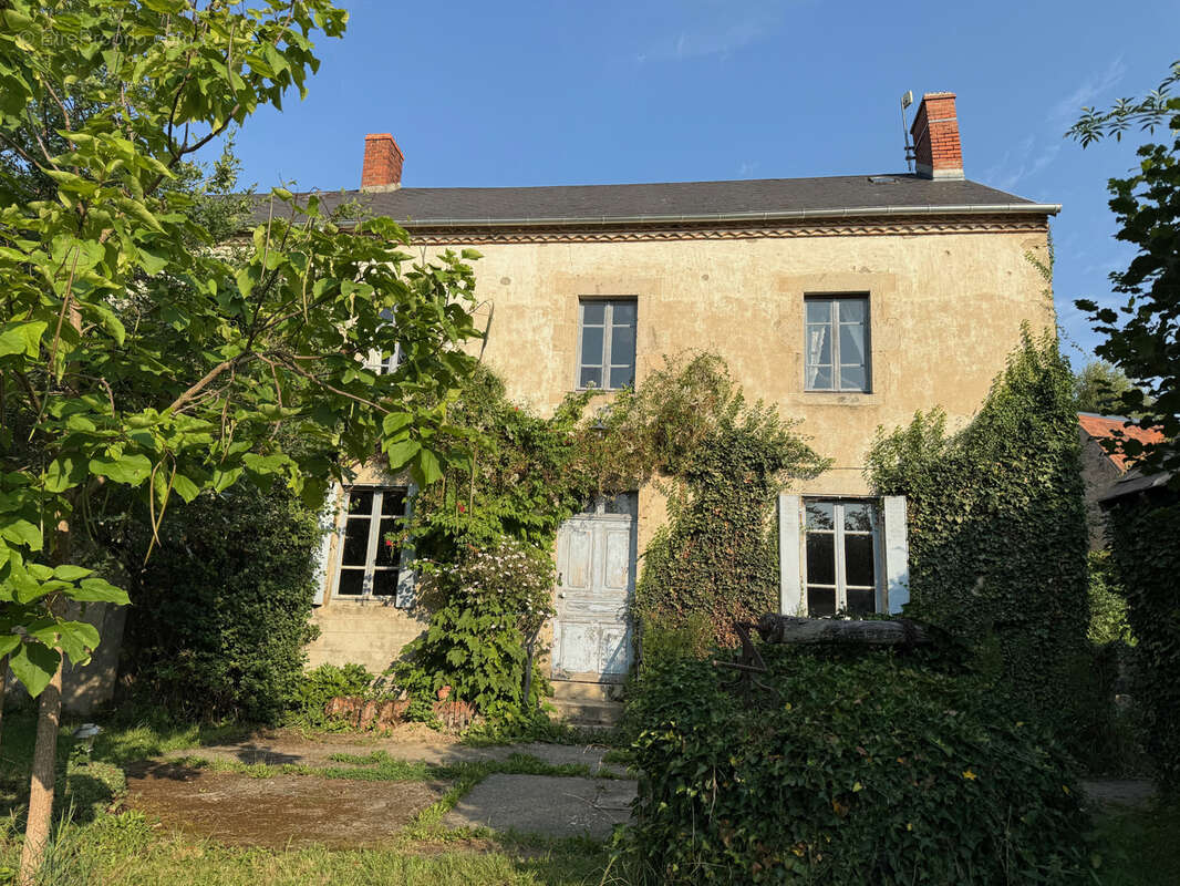 Maison à PIONSAT