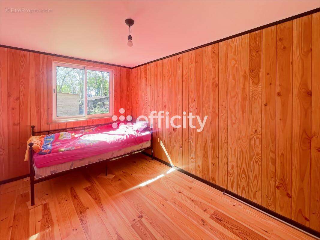 Maison à DOLUS-LE-SEC