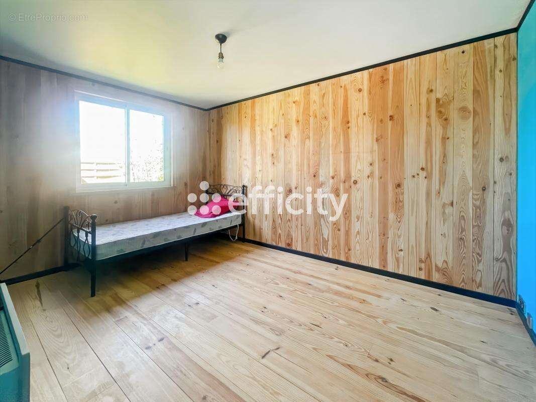 Maison à DOLUS-LE-SEC