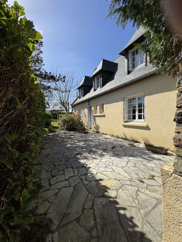 Maison à CAMARET-SUR-MER