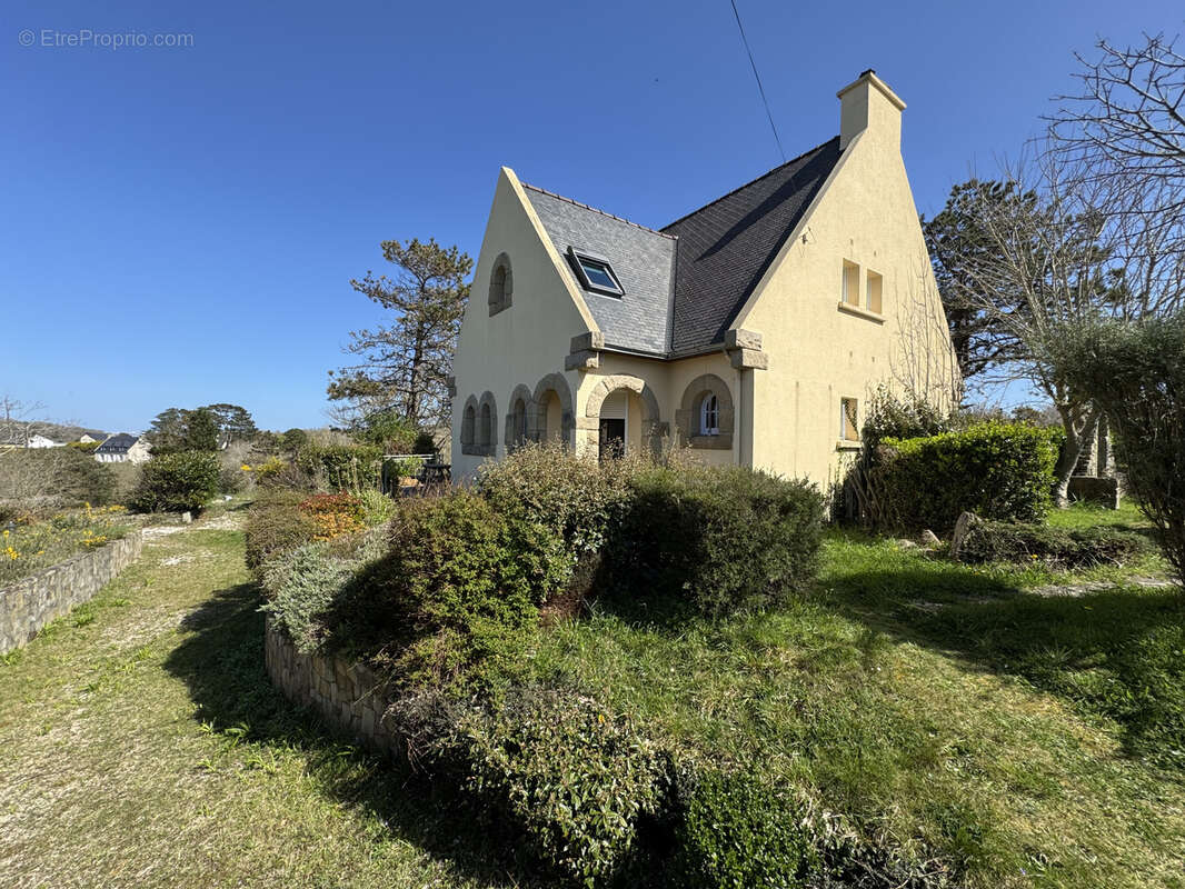 Maison à CAMARET-SUR-MER