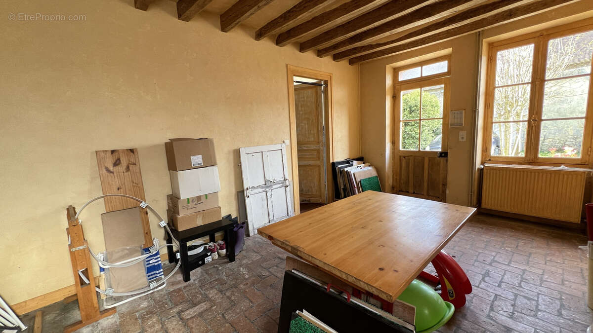 Maison à MONTEREAU-FAULT-YONNE