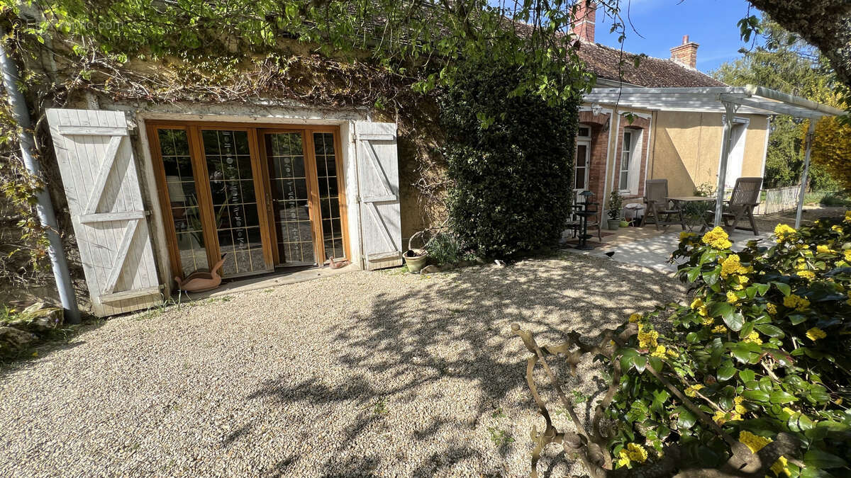 Maison à MONTEREAU-FAULT-YONNE