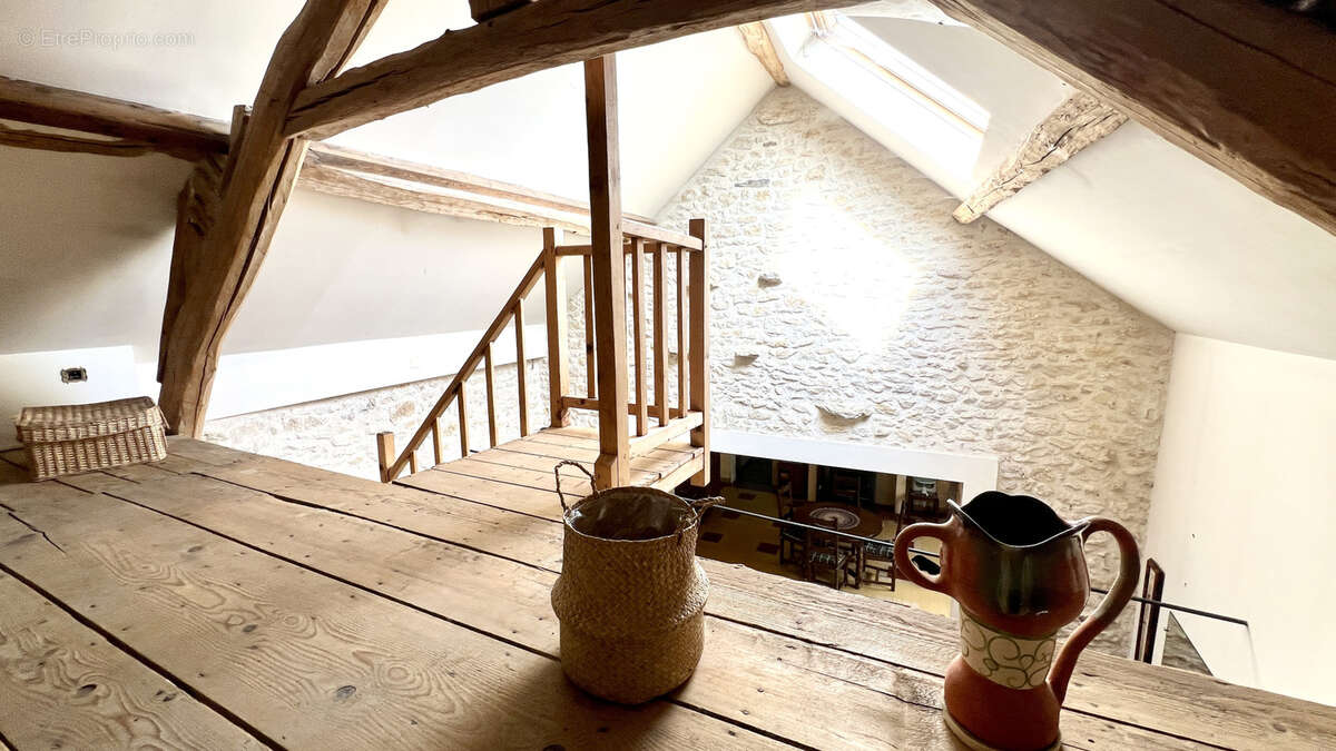 Maison à MONTEREAU-FAULT-YONNE