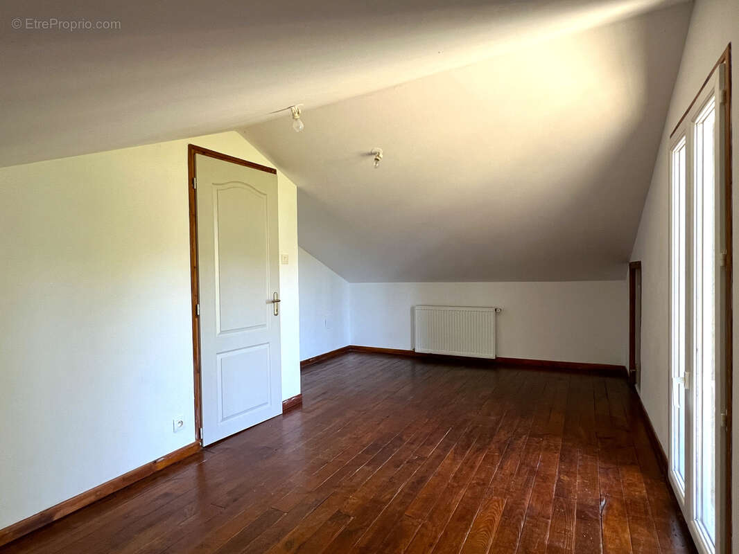 Maison à CHATELLERAULT