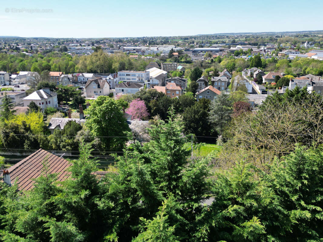 Maison à CHATELLERAULT