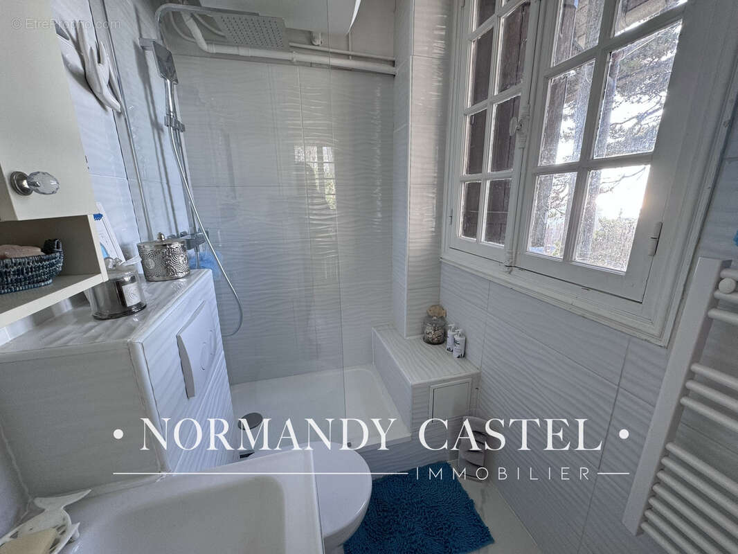 Appartement à TROUVILLE-SUR-MER