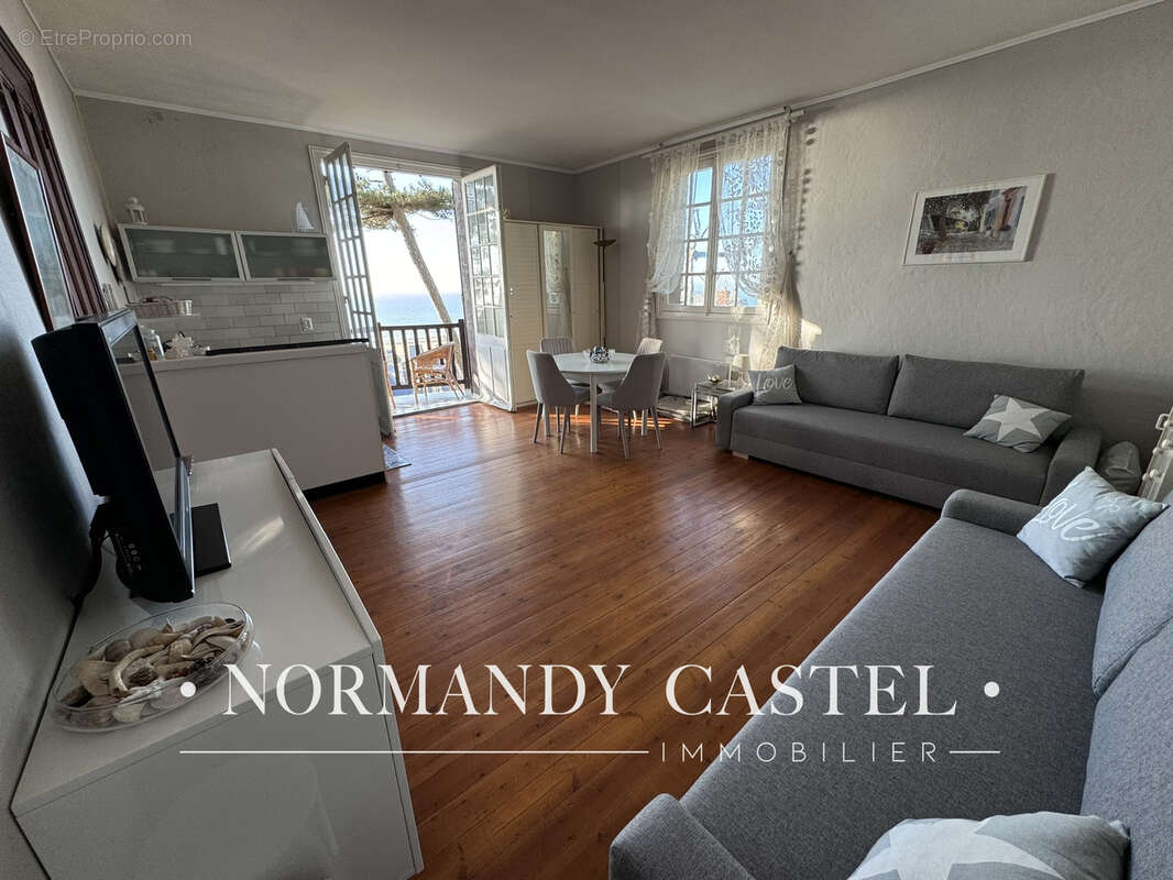 Appartement à TROUVILLE-SUR-MER