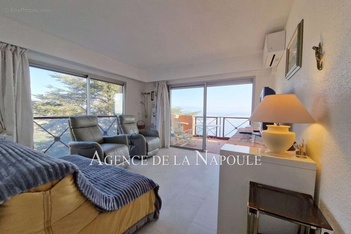 Appartement à THEOULE-SUR-MER