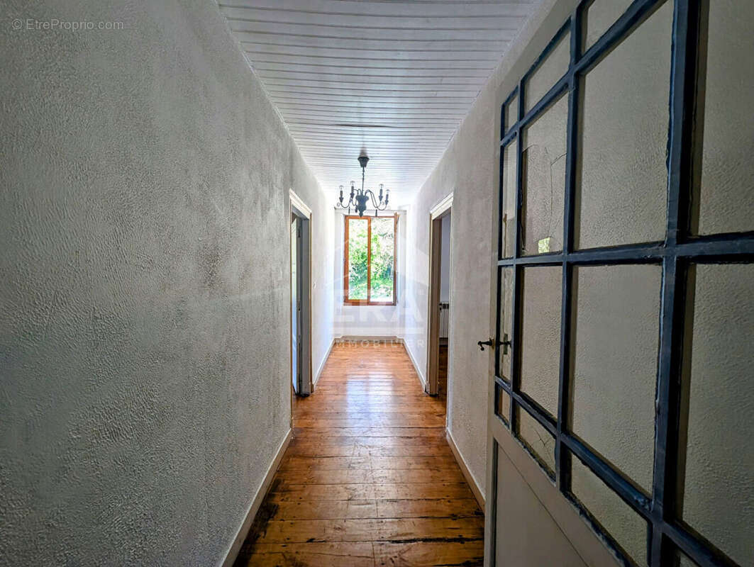 Maison à MONTESQUIEU