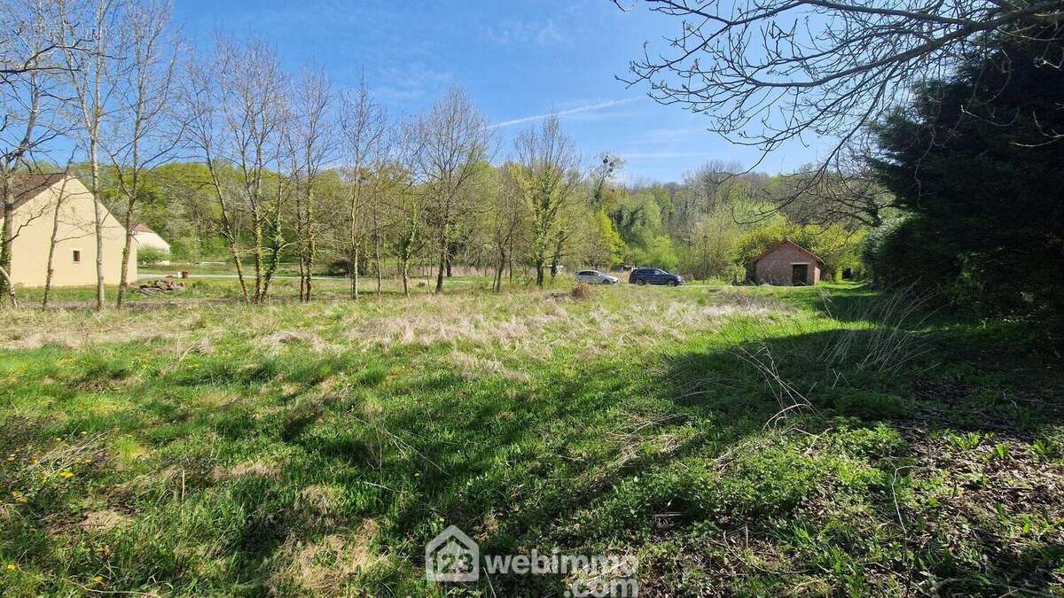 Ce terrain n&#039;attend que vous et votre projet - Terrain à VORGES