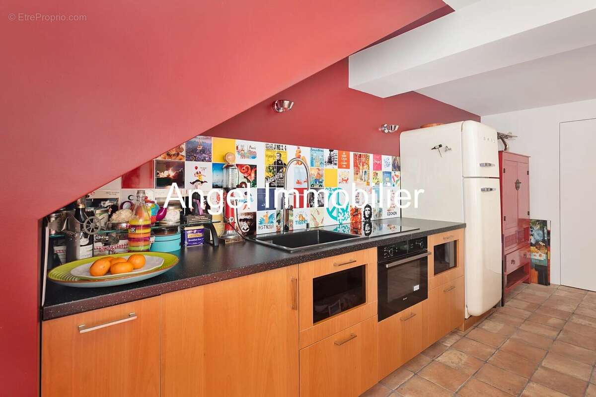 Appartement à PARIS-14E