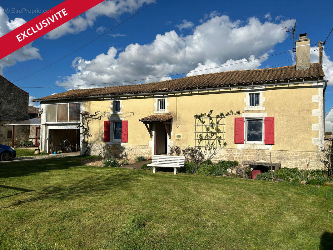 Maison à SAINTE-SOLINE