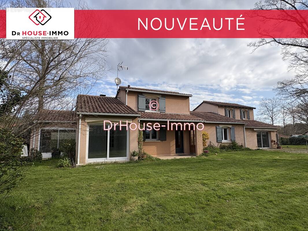 Maison à SAINT-ESTEPHE