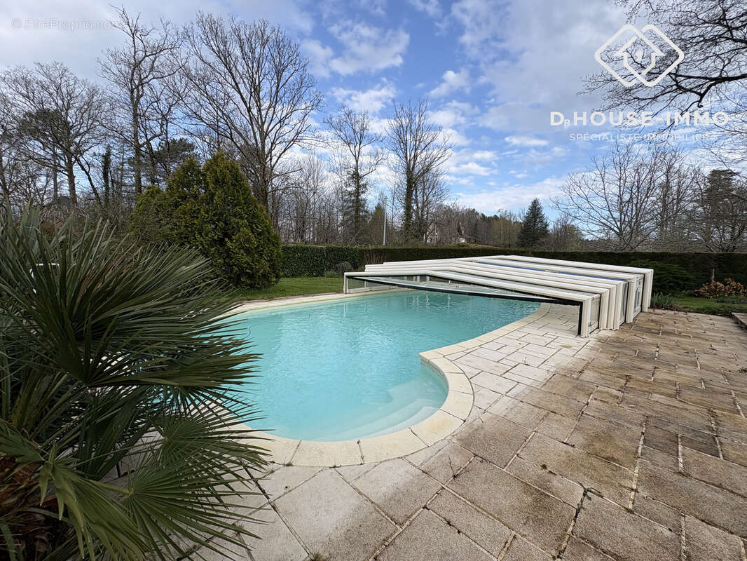 Maison à SAINT-ESTEPHE