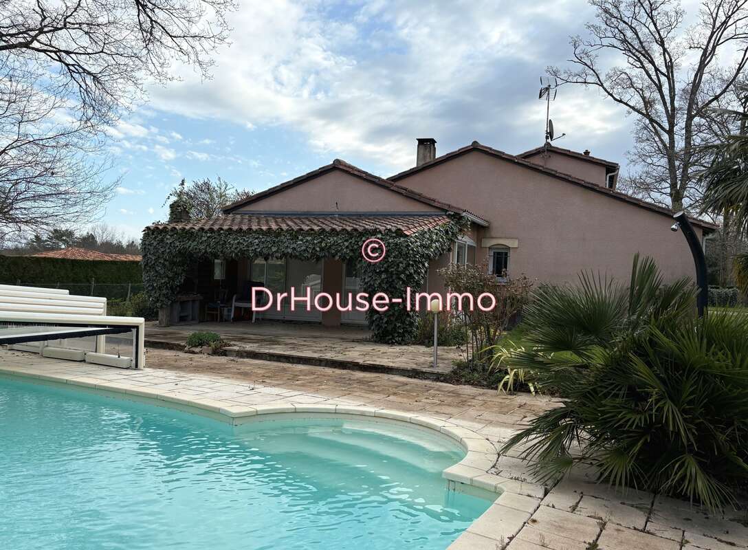 Maison à SAINT-ESTEPHE