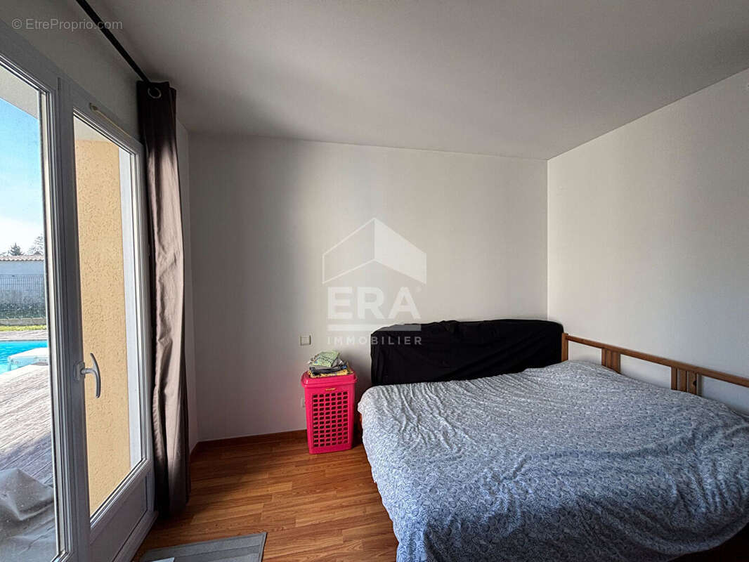 Maison à POEY-DE-LESCAR