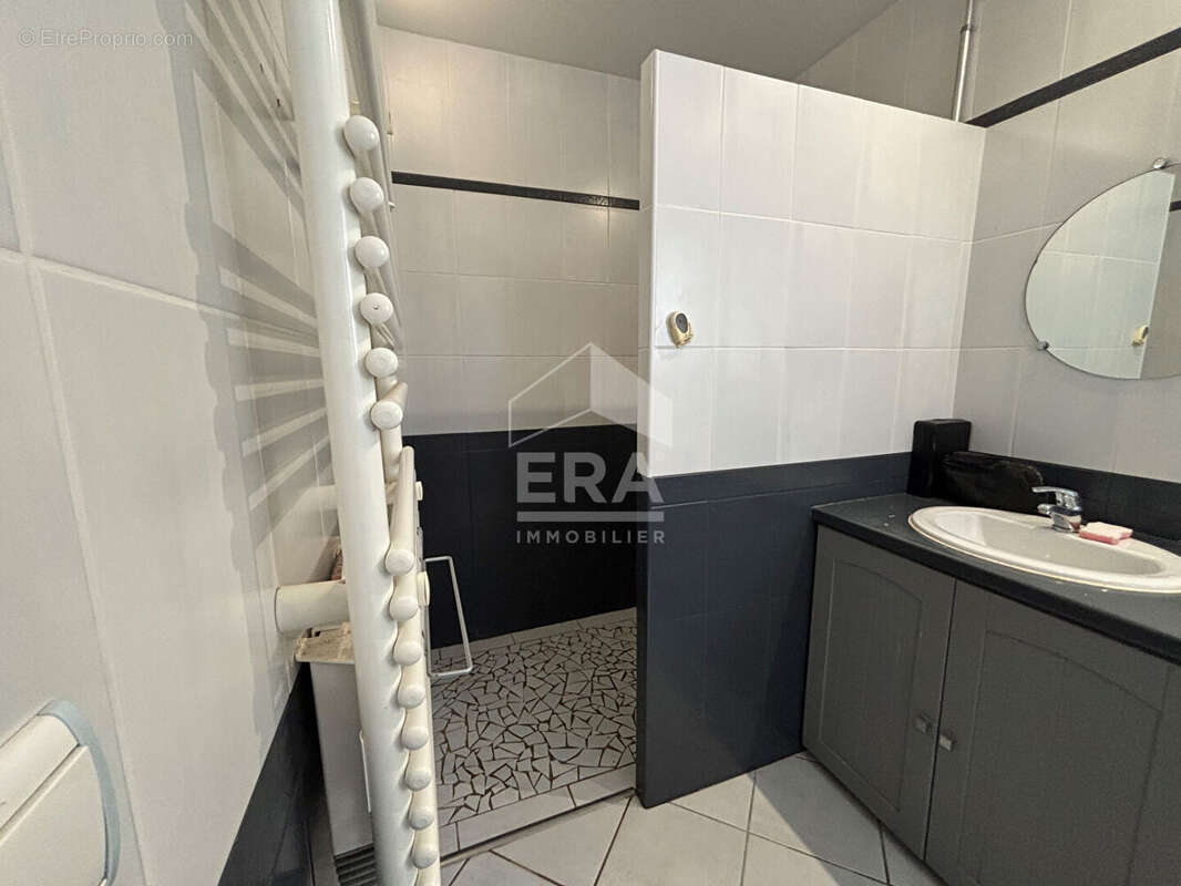 Maison à POEY-DE-LESCAR