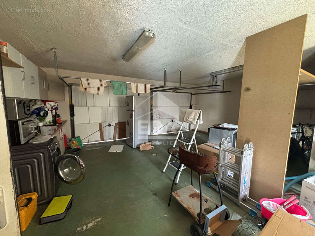 Maison à POEY-DE-LESCAR