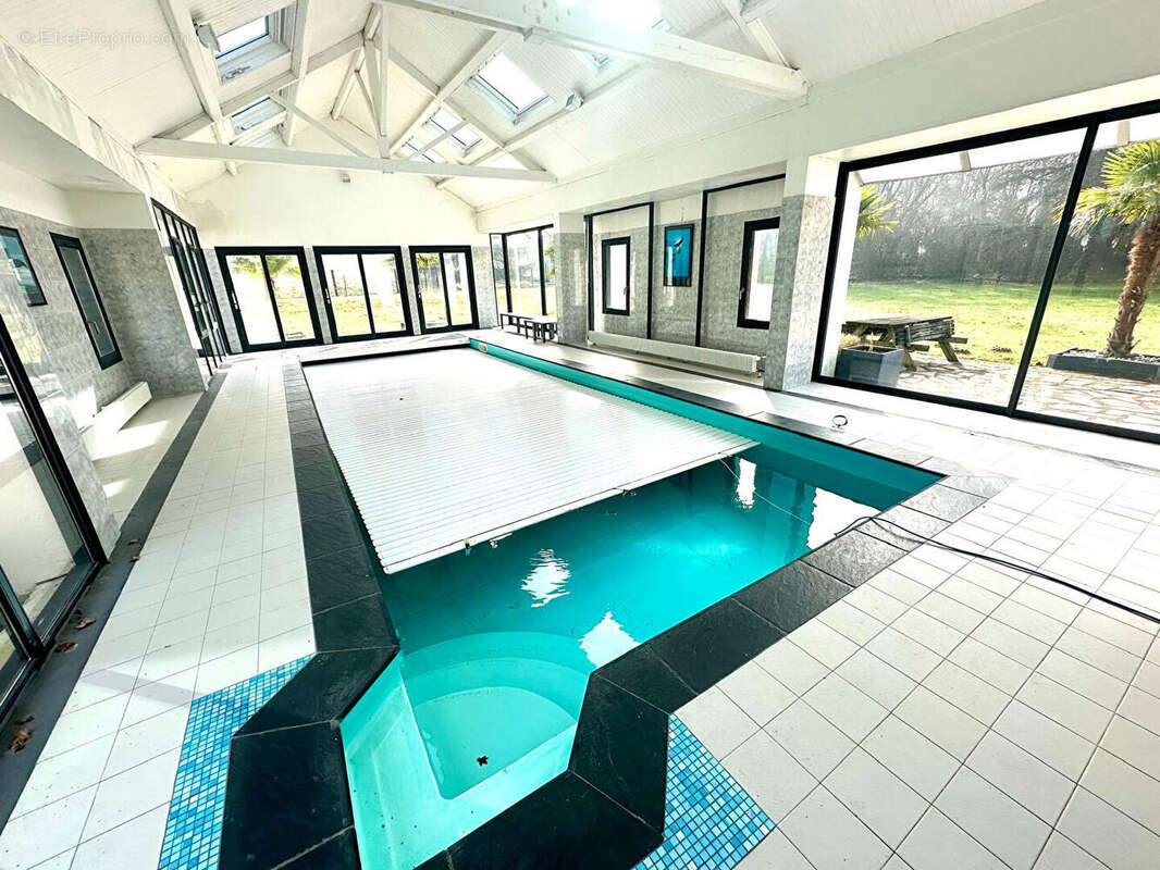 Maison à ANNEVILLE-AMBOURVILLE