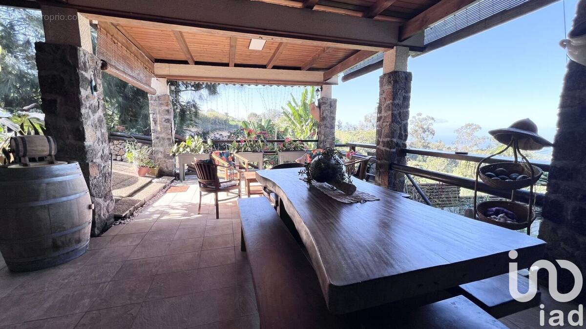 Photo 1 - Maison à LE TAMPON