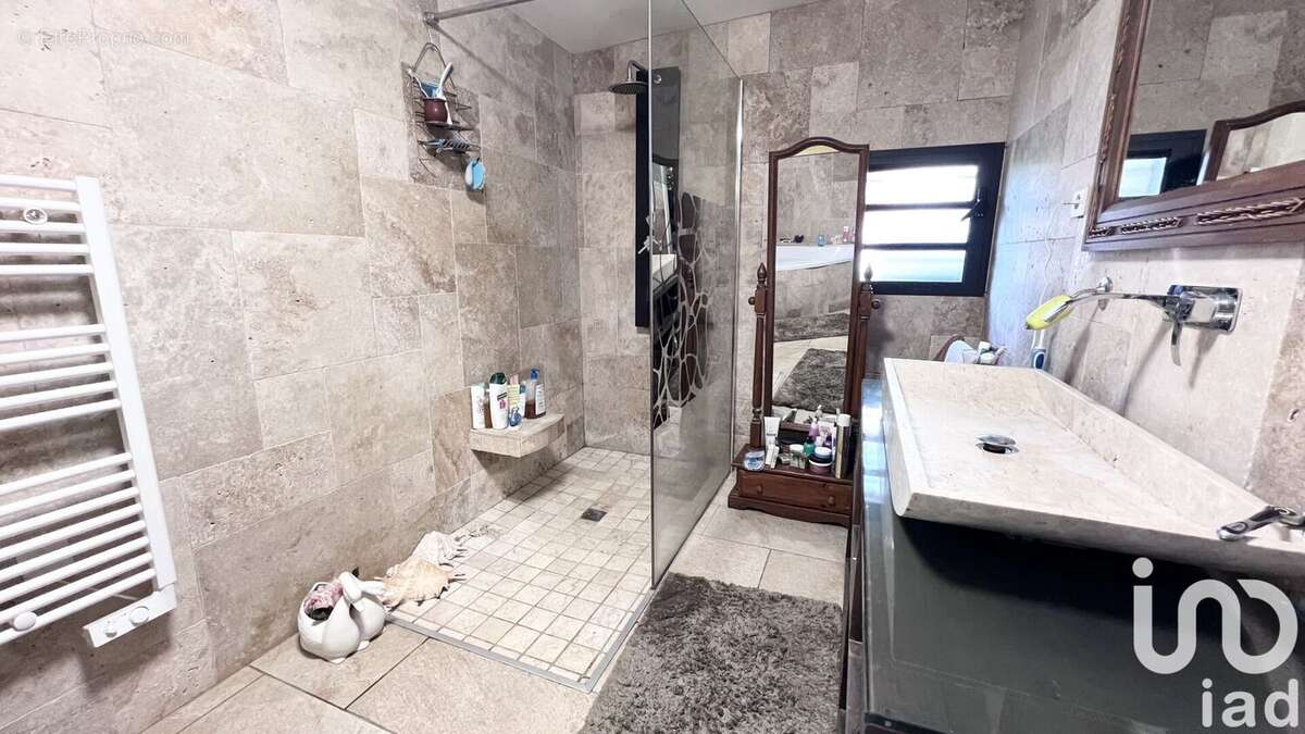 Photo 7 - Maison à LE TAMPON